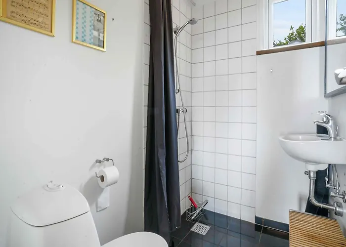 펜션 With Privat Garden Near The